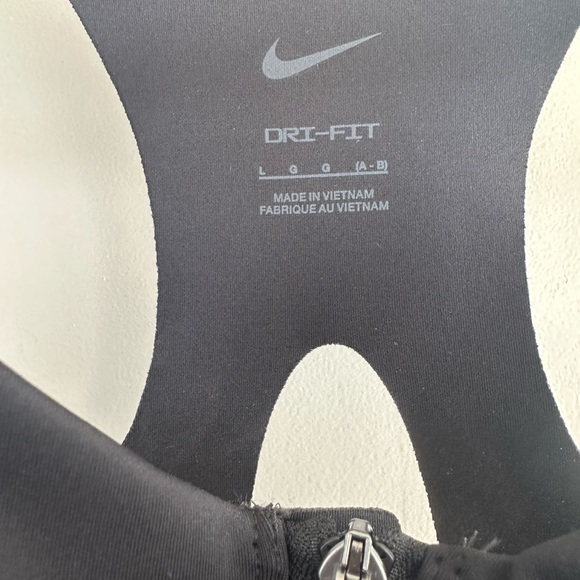 NWT Nike Alpha Bra High Support Black Size L (A-B cup size) - Picture 10 of 10